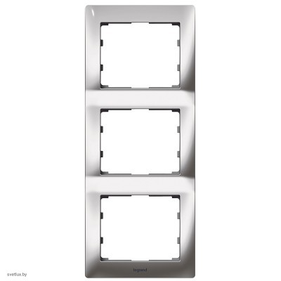 Рамка тройная Legrand Galea Life, хром, для вертикального монтажа 771937